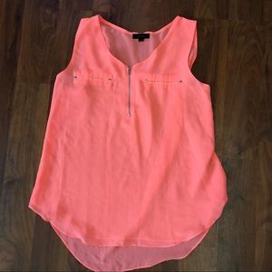 mine Sleeveless Salmon Blouse
